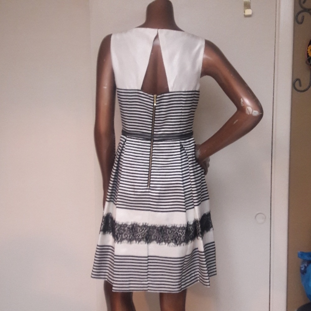 Danny & Nicole Colorblock Fit & Flare Dress - Picture 3 of 4